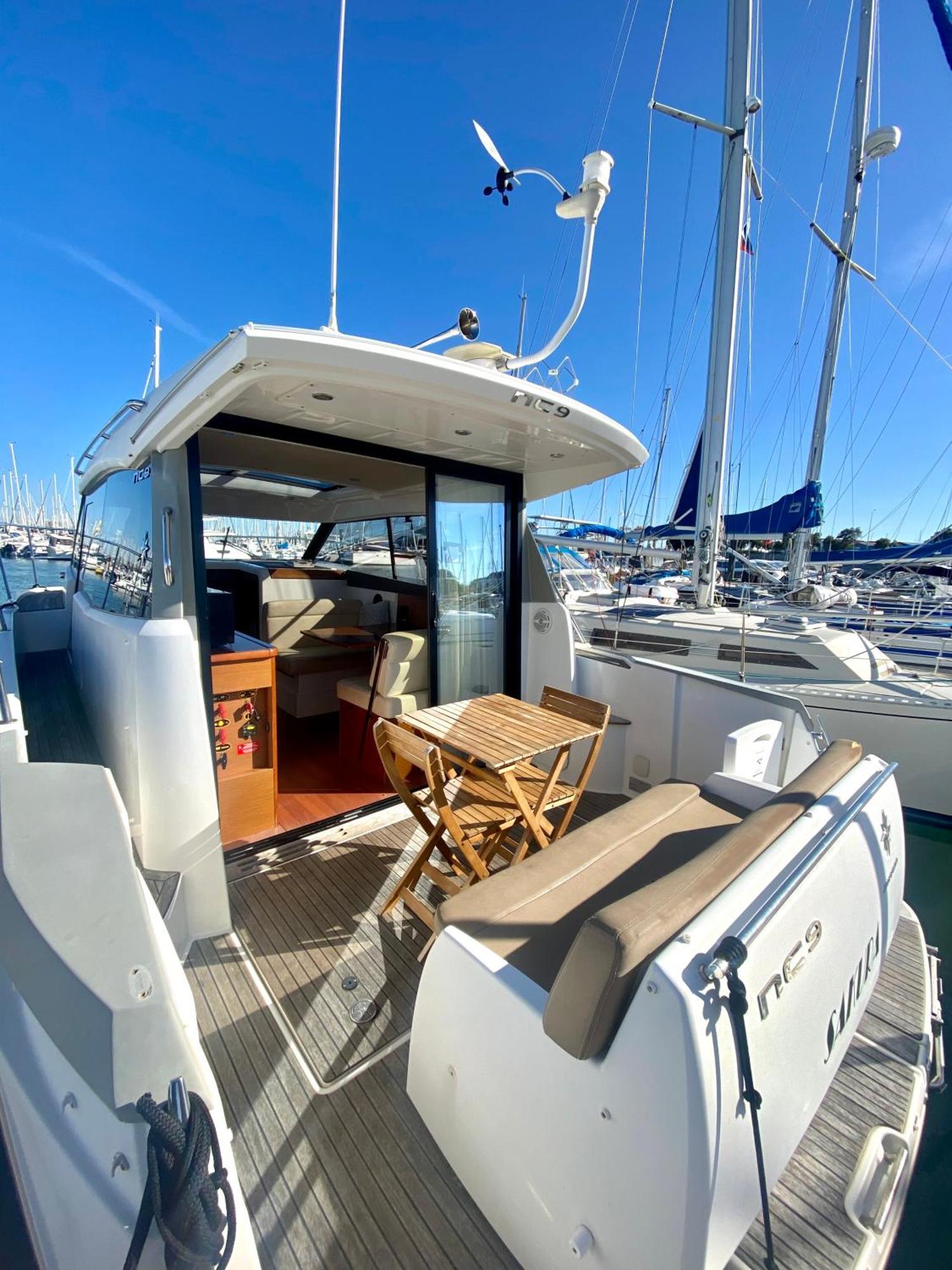 Une nuit insolite sur un bateau à La Rochelle La Rochelle  Extérieur photo